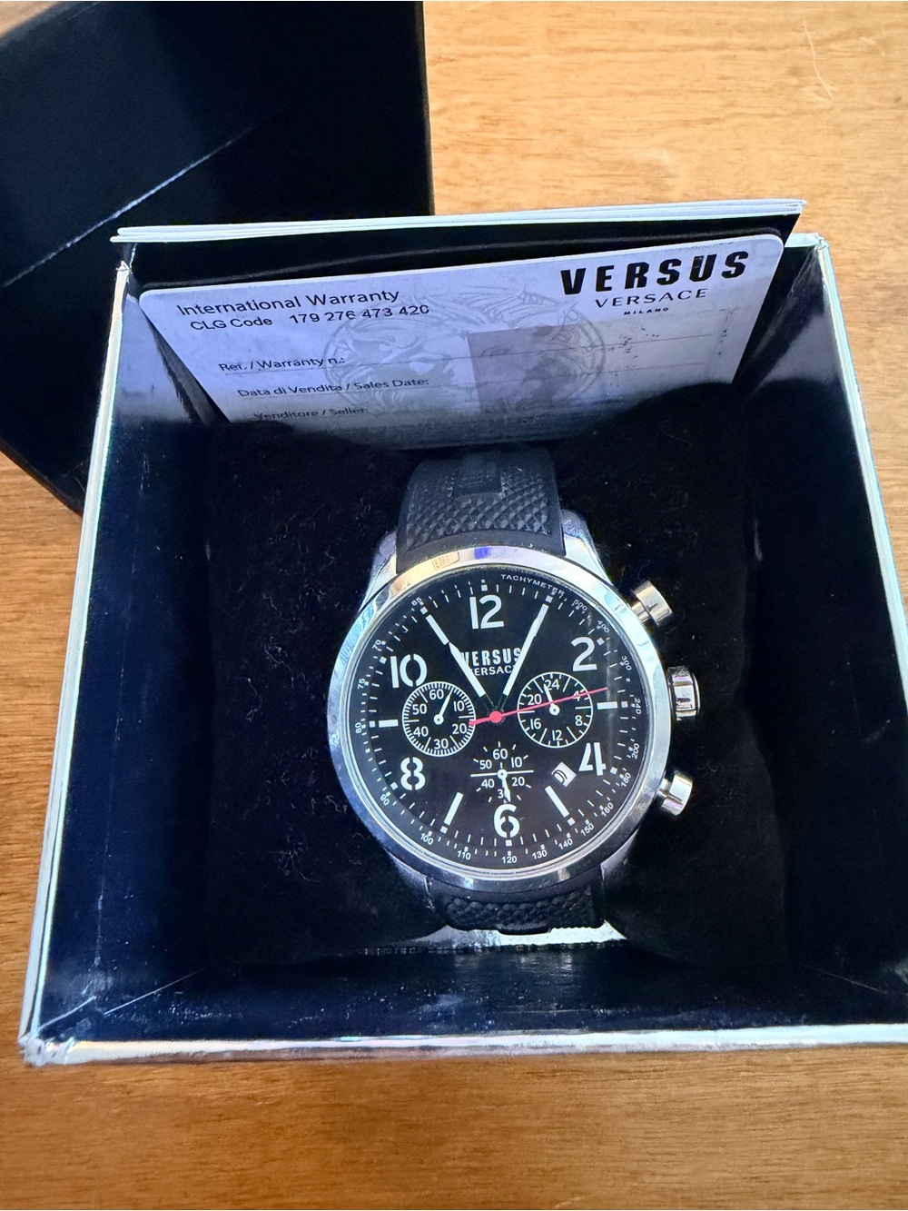 Versace Watch - Picture 2 of 4